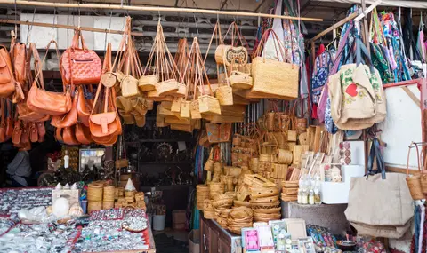 Where to Shop in Bali: 5 Must Visit Art Clothing & Jewelry Markets