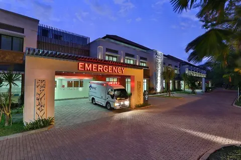 Travel Safe in Bali with the Best Hospitals Clinics and 24/7 Emergency Services